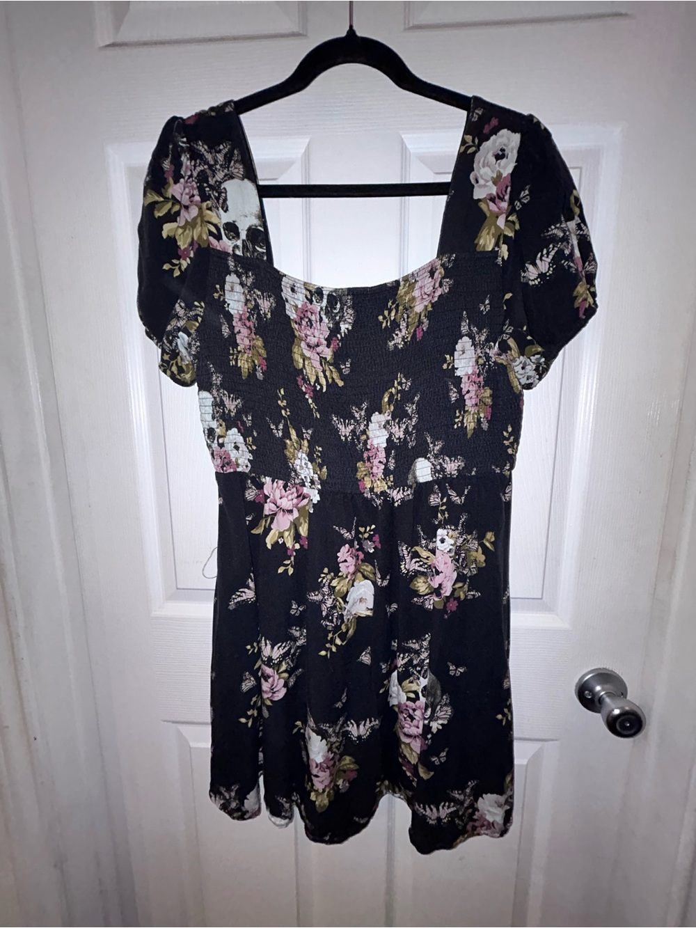 Disturbia Black Floral & Skull Puff-Sleeve Square-Neck Dress - Picture 4 of 9